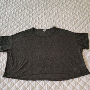 Balance Collection, Women's New Green Boxy Crop T-Shirt ,Size L